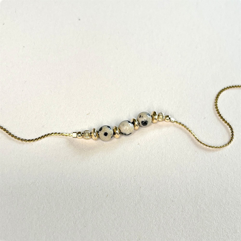 bracelet-jaspe-dalmatien-plaque-or