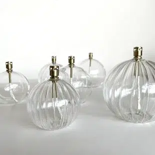 chezpaulette.store-periglass-lampe-a-huile-boule-verre-transparent-ambiance-1