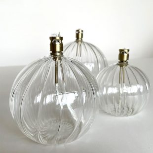 chezpaulette.store-periglass-lampe-a-huile-boule-verre-transparent-ambiance-2