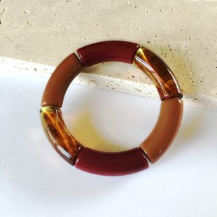 bracelet-plastique-perle-acrylique-ambre-2