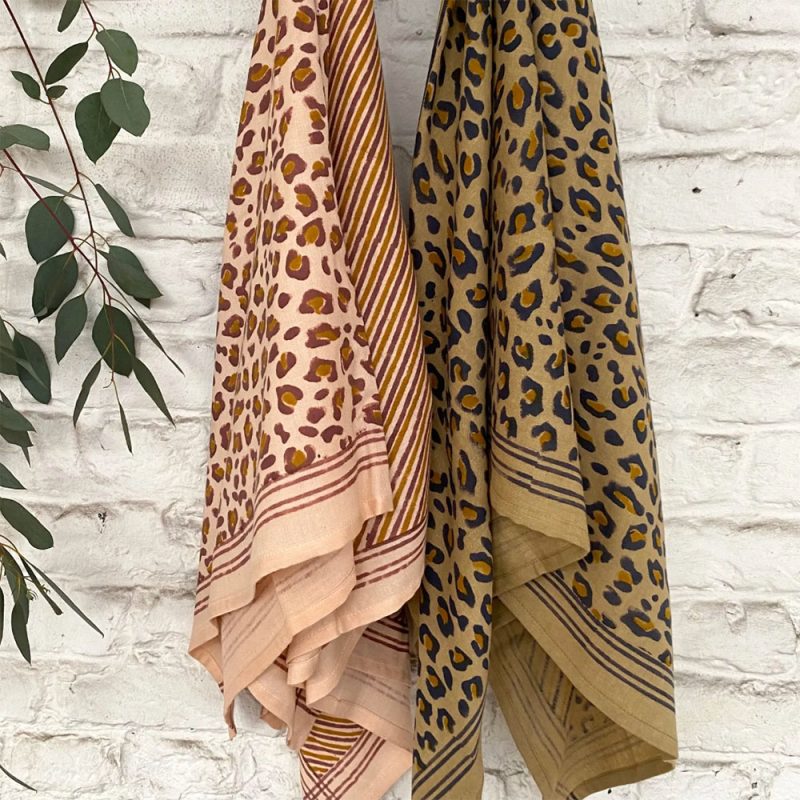 foulard-leopard-100-coton-bellemme